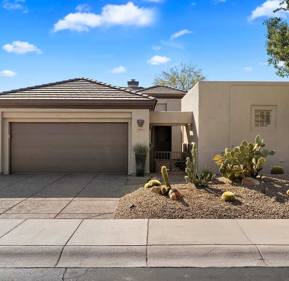6963 E Bramble Berry Ln